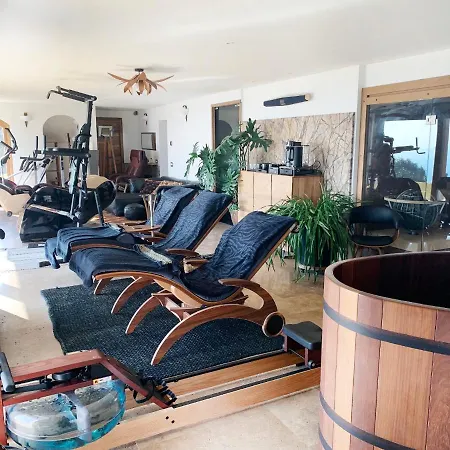 Panzió Private Luxury & Silence Retreat With Spectacular View Over The Maggiore 4*