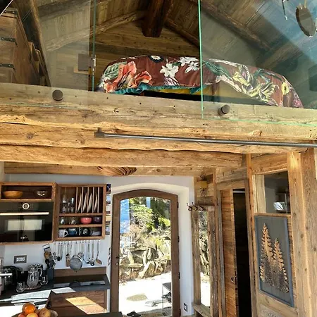 Panzió Private Luxury & Silence Retreat With Spectacular View Over The Maggiore 4*