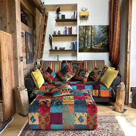 Panzió Private Luxury & Silence Retreat With Spectacular View Over The Maggiore