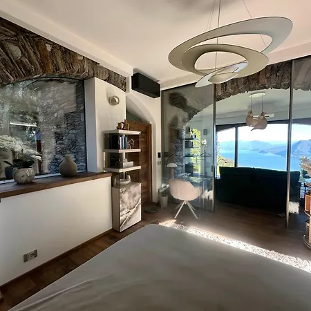 Bed & Breakfast Private Luxury & Silence Retreat With Spectacular View Over The Maggiore Stresa