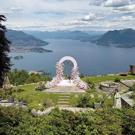 Private Luxury & Silence Retreat With Spectacular View Over The Maggiore 4* ستريزا