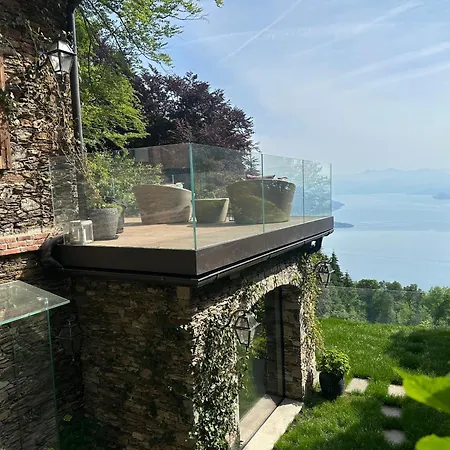 Frühstückspension Private Luxury & Silence Retreat With Spectacular View Over The Maggiore Stresa