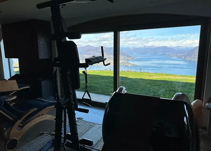 Private Luxury & Silence Retreat With Spectacular View Over The Maggiore Bed & Breakfast Stresa