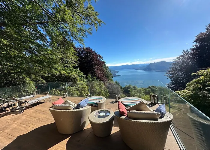 Private Luxury & Silence Retreat With Spectacular View Over The Maggiore Bed & Breakfast Stresa