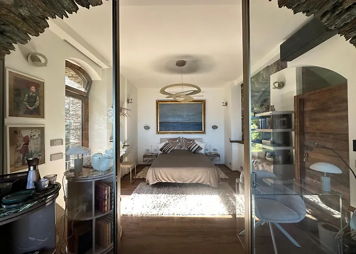 Private Luxury & Silence Retreat With Spectacular View Over The Maggiore Bed & Breakfast 4*