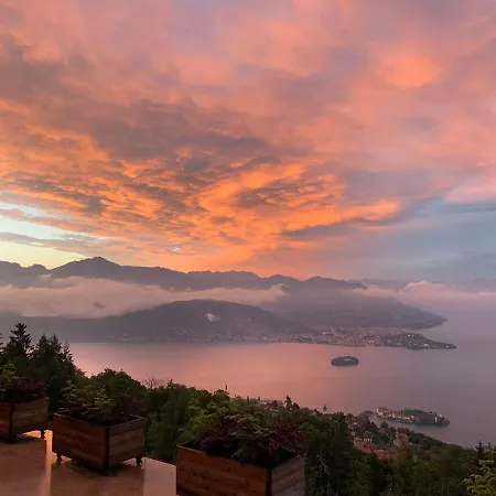 Private Luxury & Silence Retreat With Spectacular View Over The Maggiore Nocleg ze śniadaniem *