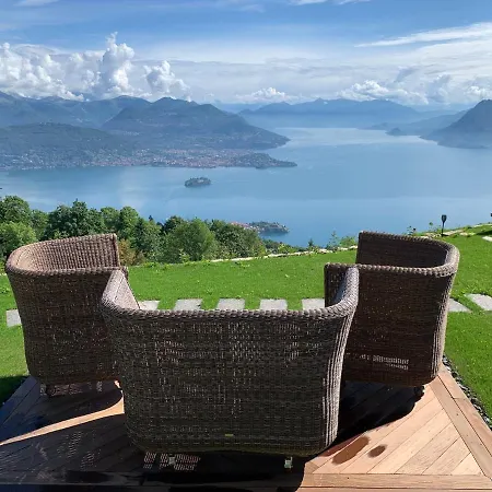 Panzió Private Luxury & Silence Retreat With Spectacular View Over The Maggiore Stresa