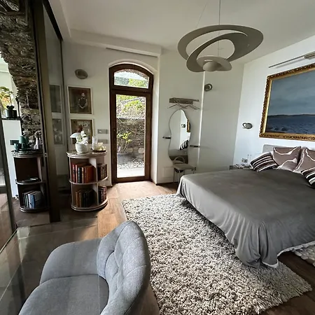 Private Luxury & Silence Retreat With Spectacular View Over The Maggiore 住宿加早餐酒店 斯特雷萨