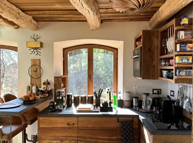 住宿加早餐酒店 Private Luxury & Silence Retreat With Spectacular View Over The Maggiore 斯特雷萨