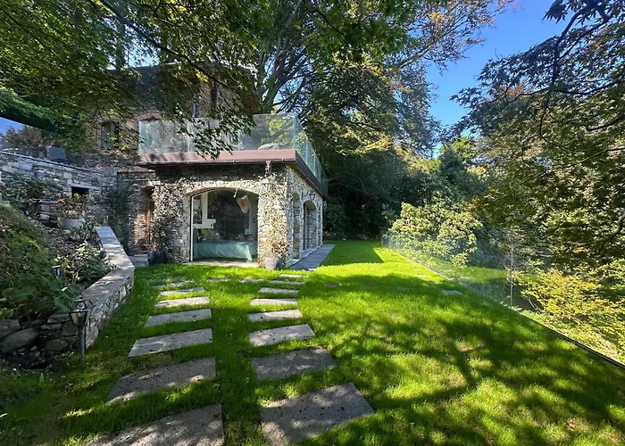 住宿加早餐酒店 Private Luxury & Silence Retreat With Spectacular View Over The Maggiore 斯特雷萨