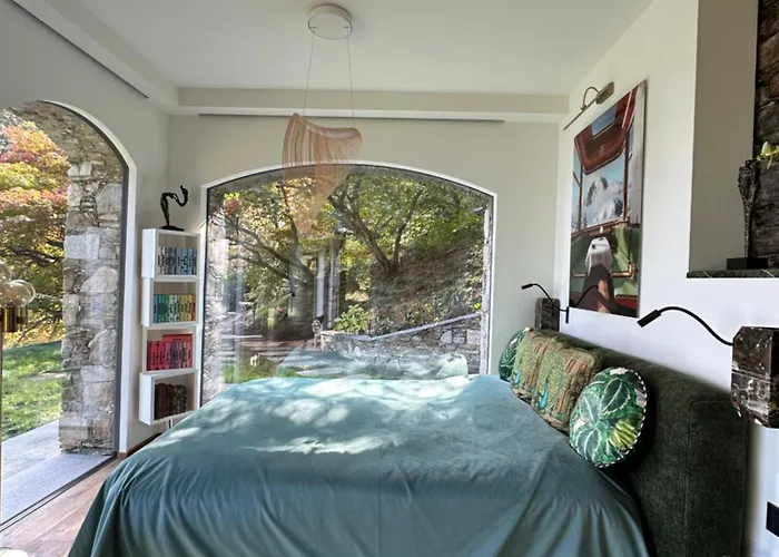 住宿加早餐酒店 Private Luxury & Silence Retreat With Spectacular View Over The Maggiore 斯特雷萨