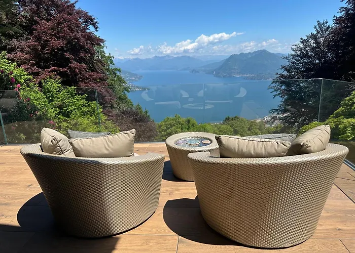 Private Luxury & Silence Retreat With Spectacular View Over The Maggiore 住宿加早餐酒店