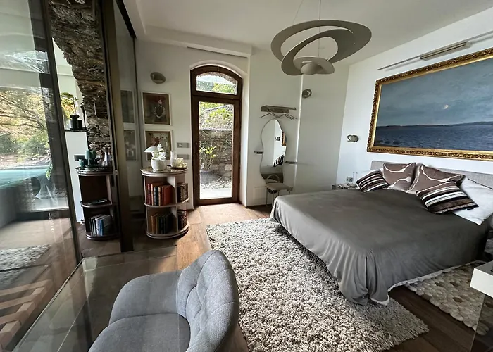 Private Luxury & Silence Retreat With Spectacular View Over The Maggiore 住宿加早餐酒店 斯特雷萨